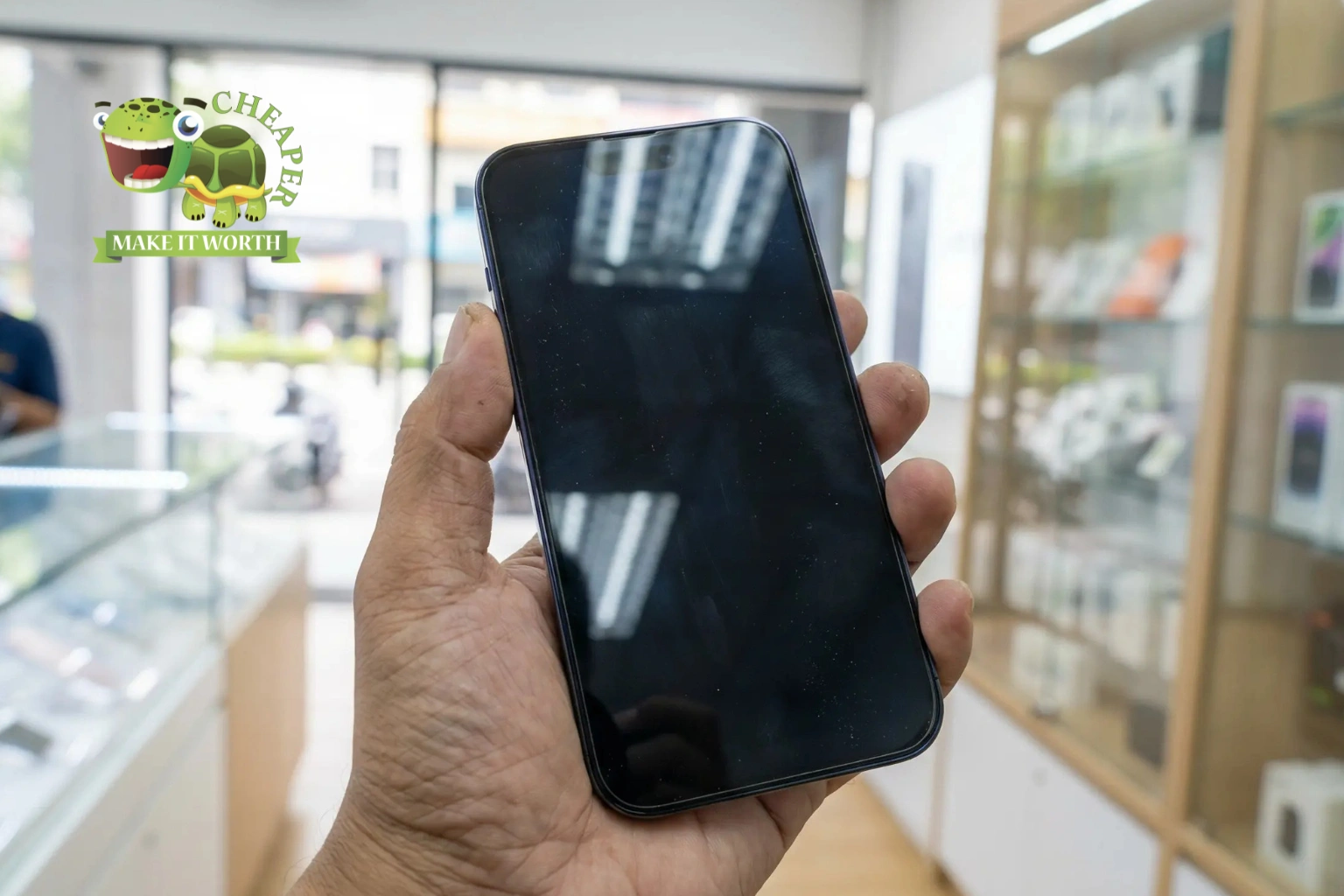 Trusted phone shop Malaysia iPhone store interior